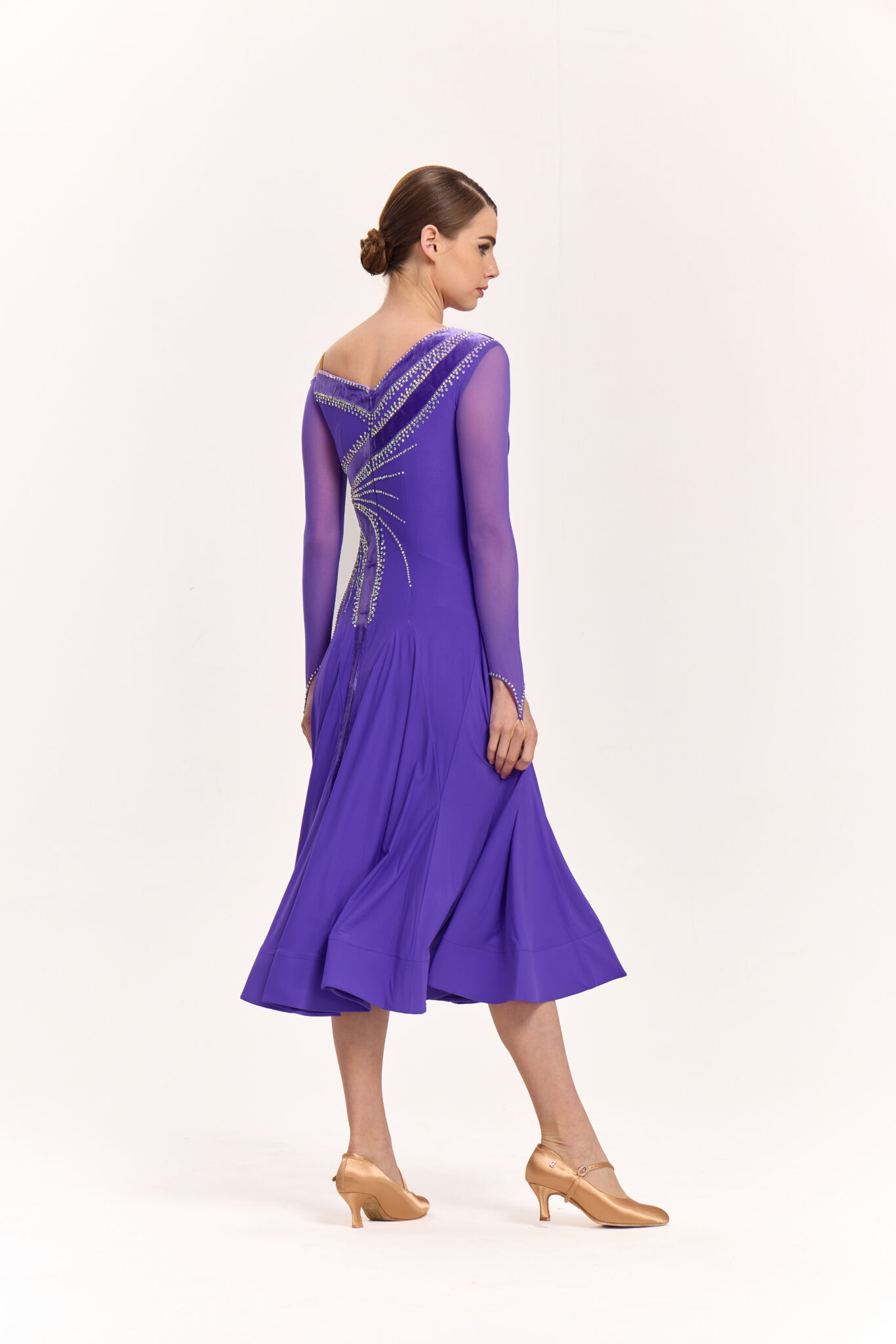 kana パーティードレス Kana ドレス 刺繍 シアー トライアングルデザイン エンブロイダリー