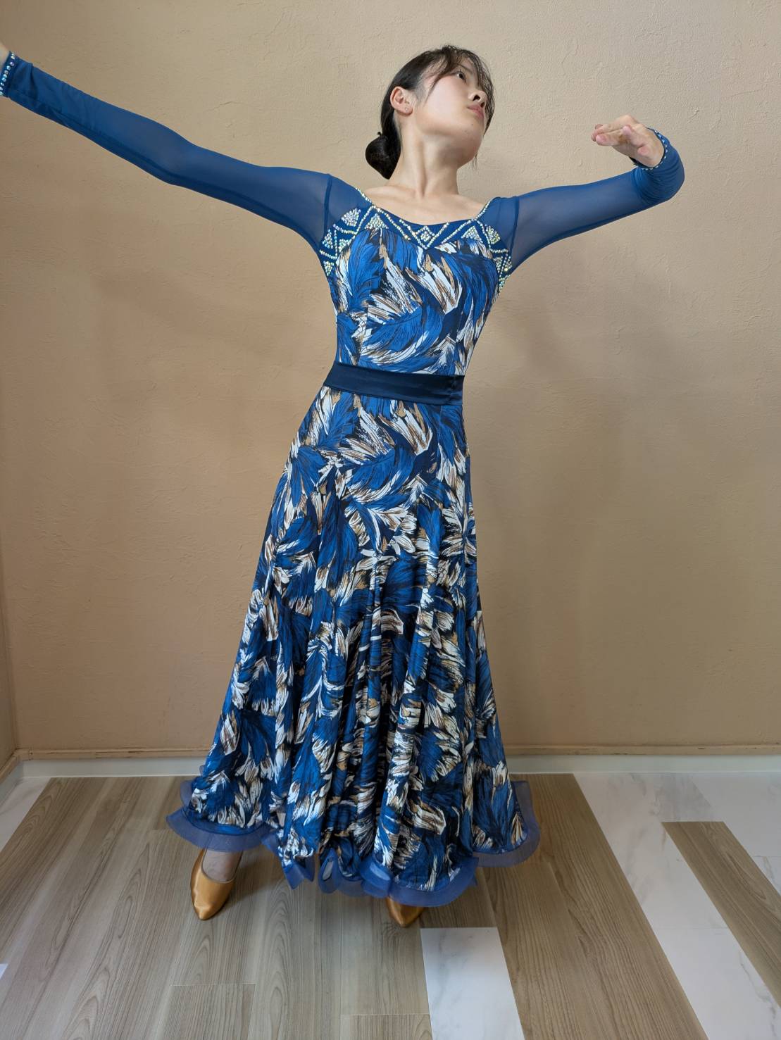 3本セット QUEEN OF BLUE KAHO HANA パーティードレス(ZP2506) | 【公式】社交ダンスドレス専門店 KANAE